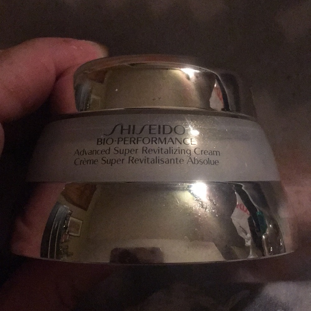 Shiseido Boo-Performance Advanced Revitalizating